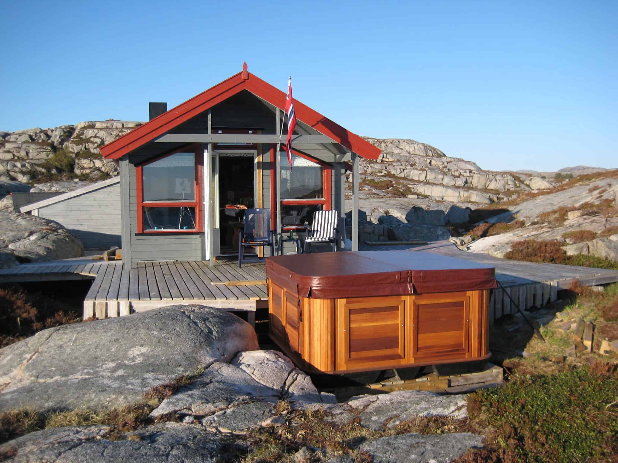 Arctic Spas Hot tub delivered by a helicopter in Norway